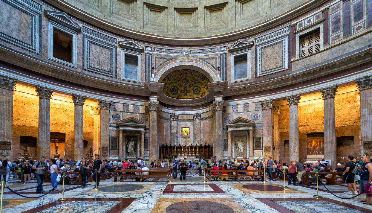 Пантеон - первое место, которое стоит посетить и увидеть в Риме