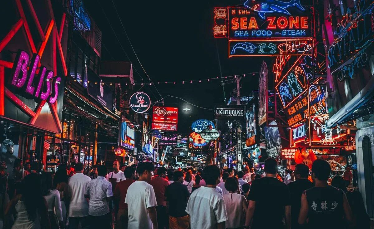 Любителей ночной жизни порадовало правительство Таиланда