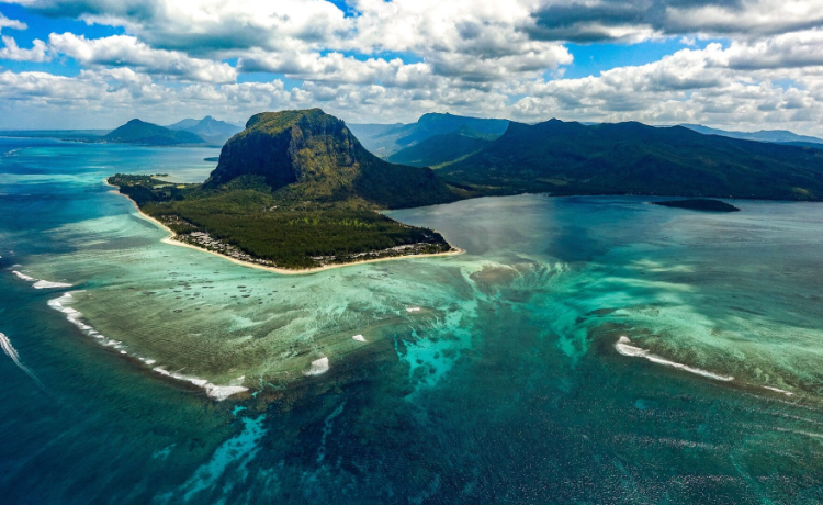 В Маврикии могут начать принимать карты «Мир»
